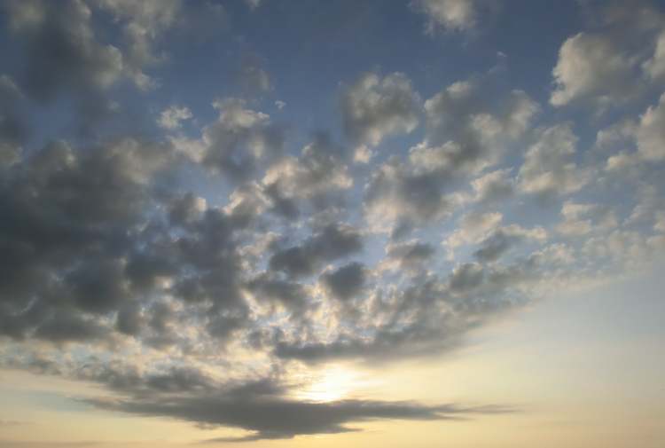 Morgenstimmung Himmel (Bitte hier klicken um dieses Bild in seiner vollen Größe zu betrachten)