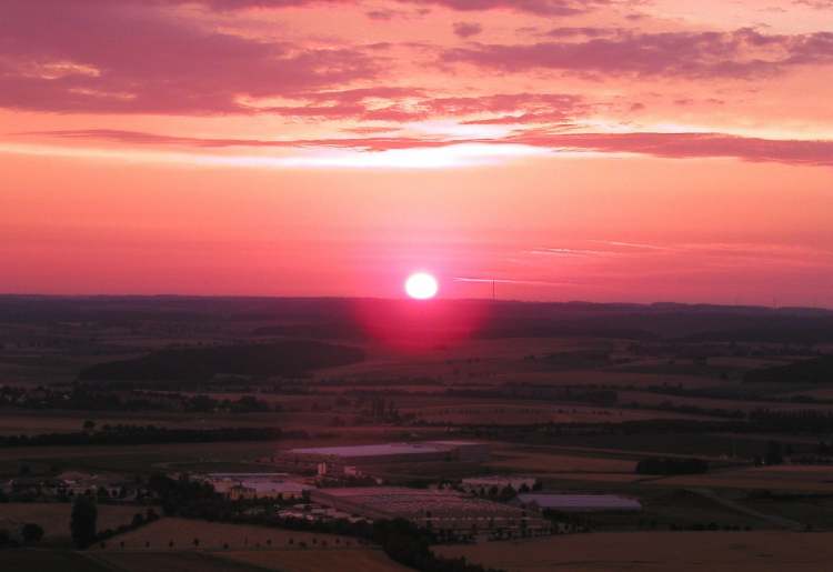 Sonnenaufgang (Bitte hier klicken um dieses Bild in seiner vollen Größe zu betrachten)