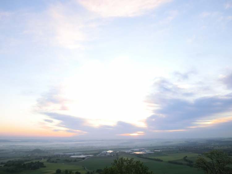 Wolken am Morgen (Bitte hier klicken um dieses Bild in seiner vollen Größe zu betrachten)