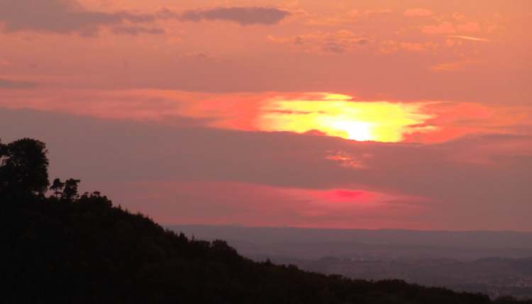 verdeckter Sonnenuntergang (Bitte hier klicken um dieses Bild in seiner vollen Größe zu betrachten)