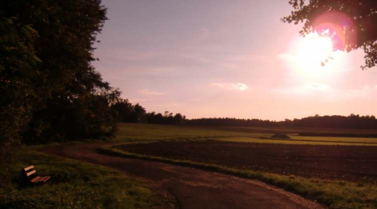 auch hier geht die Sonne unter am Abend (Bitte hier klicken um dieses Bild in seiner vollen Größe zu betrachten)