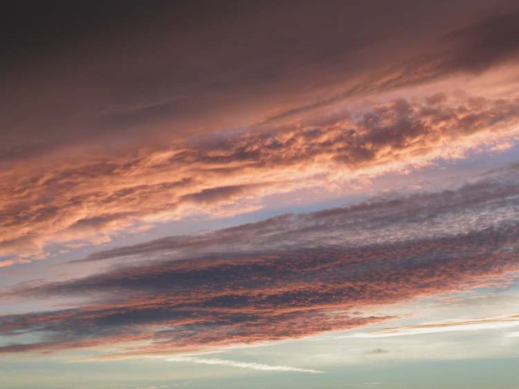 Sonnenuntergang Wolkenformation (Bitte hier klicken um dieses Bild in seiner vollen Größe zu betrachten)
