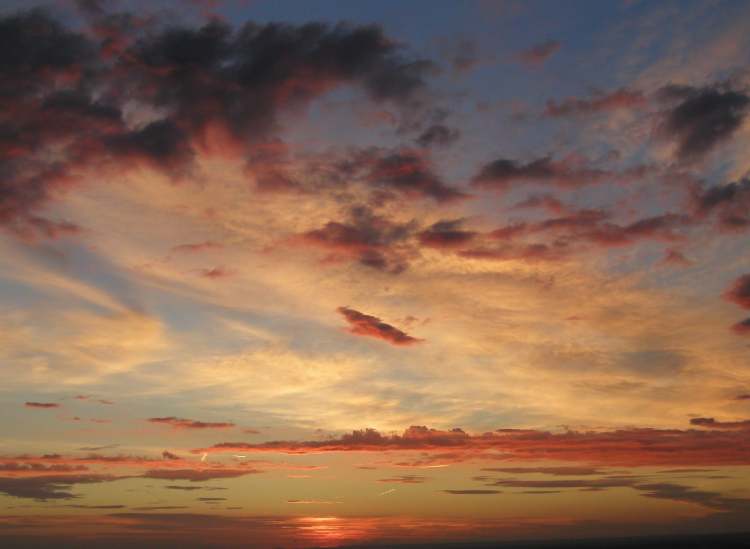 Sonnenuntergang Himmel (Bitte hier klicken um dieses Bild in seiner vollen Größe zu betrachten)