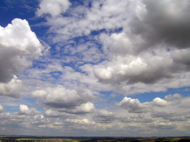 lebendige Wolken (Bitte hier klicken um dieses Bild in seiner vollen Größe zu betrachten)