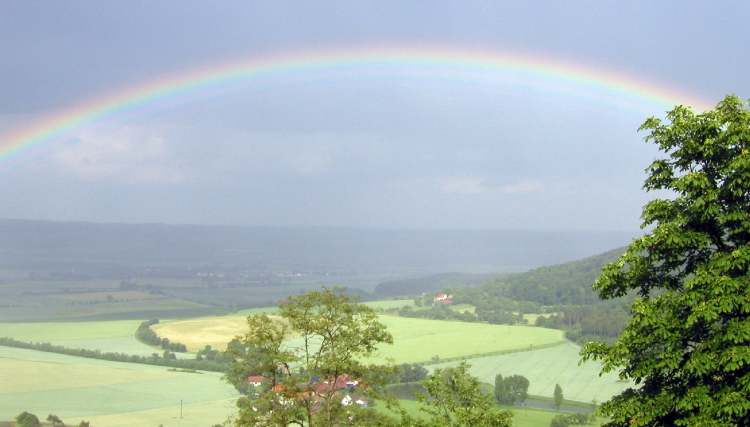 Regenbogen (Bitte hier klicken um dieses Bild in seiner vollen Größe zu betrachten)