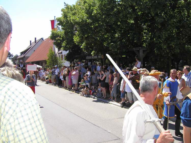 Hier kommt Gottfried (Bitte hier klicken um dieses Bild in seiner vollen Größe zu betrachten)