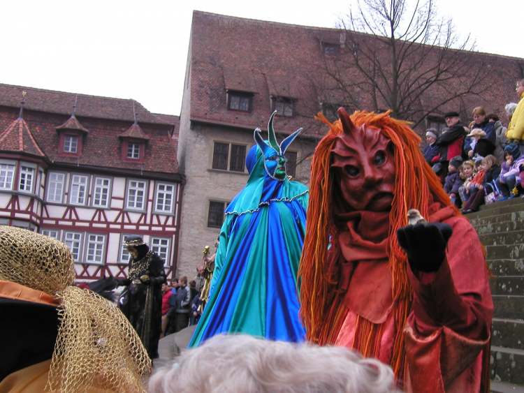 Haller Venezia die Blaue und der Rote (Bitte hier klicken um dieses Bild in seiner vollen Größe zu betrachten)