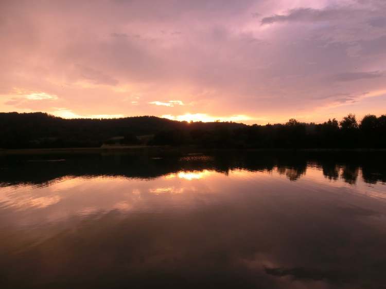 Starkholzbacher See am Abend (Bitte hier klicken um dieses Bild in seiner vollen Größe zu betrachten)