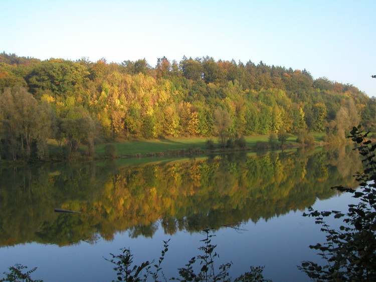 Stausee Gnadental im Herbst 2005 (Bitte hier klicken um dieses Bild in seiner vollen Größe zu betrachten)