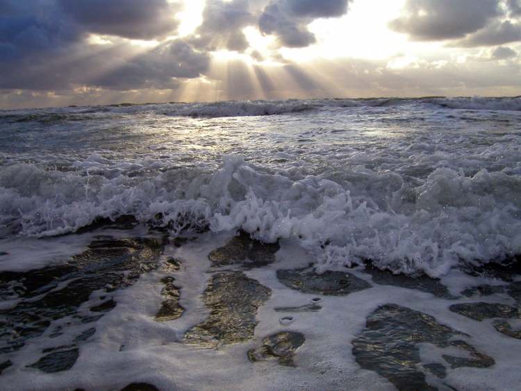 Die brausende See (Bitte hier klicken um dieses Bild in seiner vollen Größe zu betrachten)