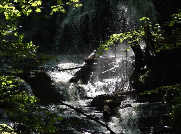 Murrharder Wasserfall (Bitte hier klicken um dieses Bild in seiner vollen Größe zu betrachten)